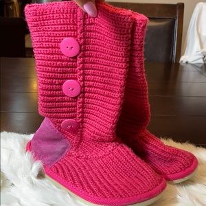 Pink Sweater Boots. Girls Size 3. Good Condition!